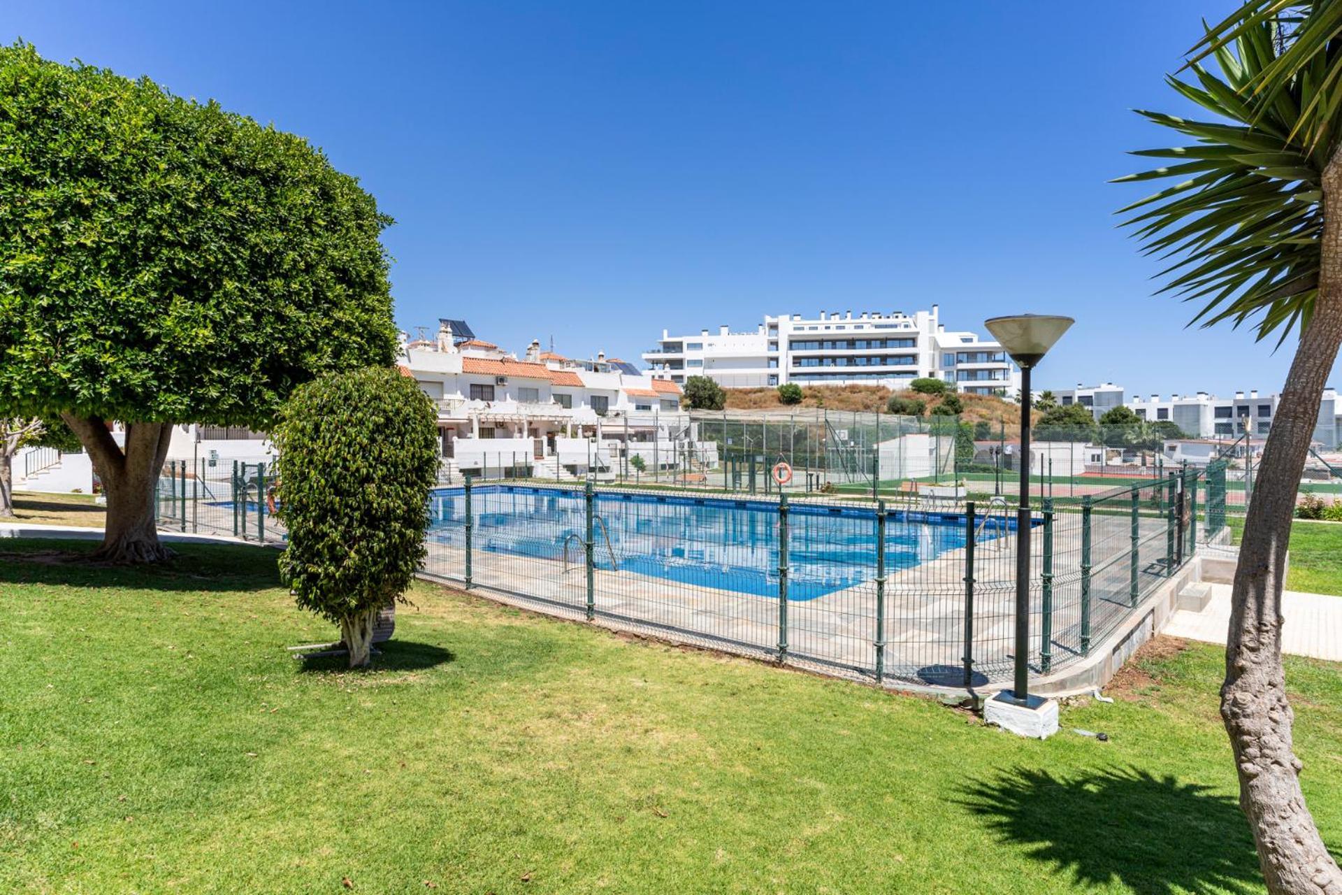 Apartamento Miramar Townhouse In By Costarentals - Ref 62